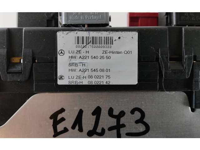 Pojistková skříňka A2215450801, A2215402550 Mercede-Benz S W221 2008