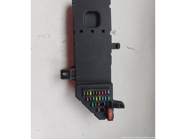 Блок предохранителей 12760595   Saab 9-5    