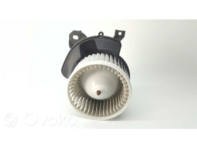 Вентилятор печки    95518102, 95514201   Opel Combo D