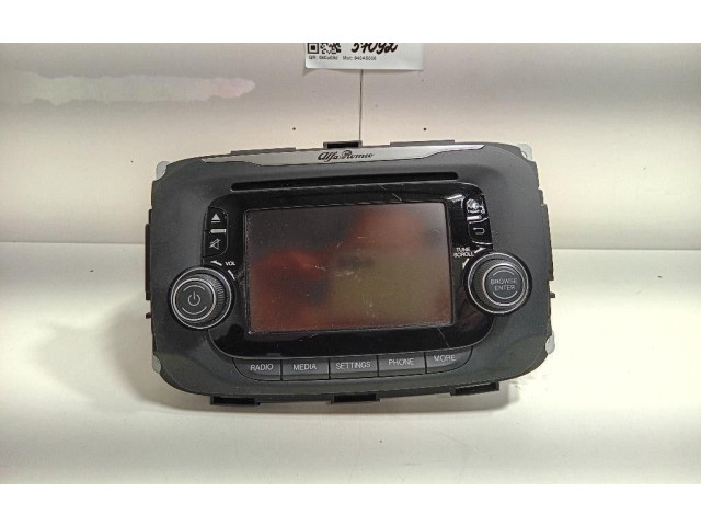 Радио/ проигрыватель CD/DVD / навигация 01561046470, 01561046470 Alfa Romeo Giulietta