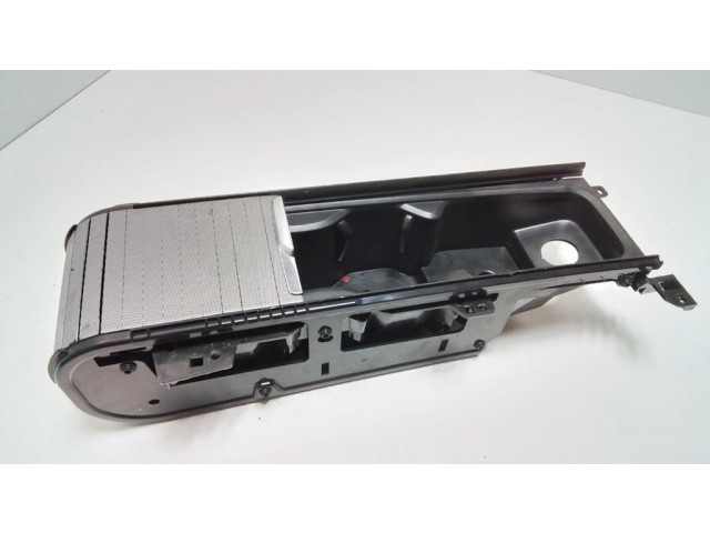 Передний держатель чашки