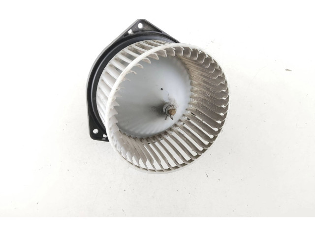 Вентилятор печки    Mitsubishi L200