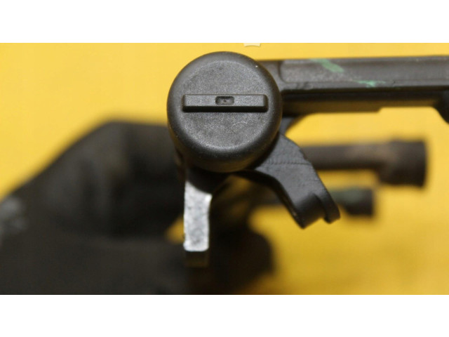 Vstřikovací lišta 06E133682C   Audi A8 S8 D4 4H     