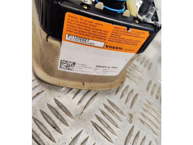 Подушка безопасности водителя 31332821   Volvo S80