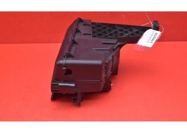 Блок предохранителей 30728132, 30728132 Volvo V70