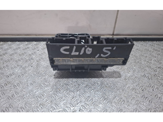 Модуль управления BSM 7242646930   Renault Clio V    