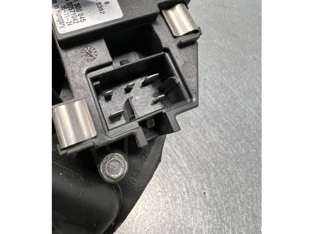 Вентилятор печки    1J1819021A, 1J1819021A   Audi A3 S3 8L