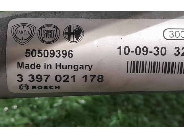Моторчик дворников 50509396, 50509396    Alfa Romeo Giulietta