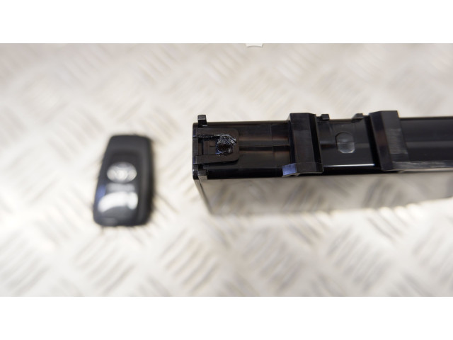 Řídící jednotka 8999047132, MR10028 Toyota Prius (XW50) 2019