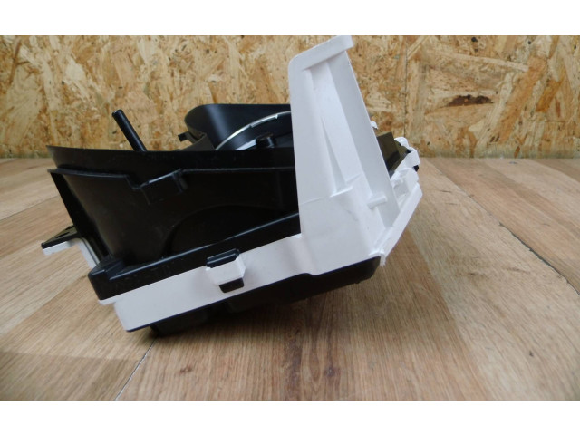 Přístrojová deska Toyota RAV 4 (XA50) 2020 8380042Z41