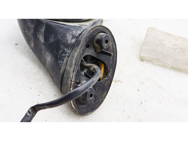 Зеркало электрическое        Mitsubishi Carisma  1996 - 1999 года   