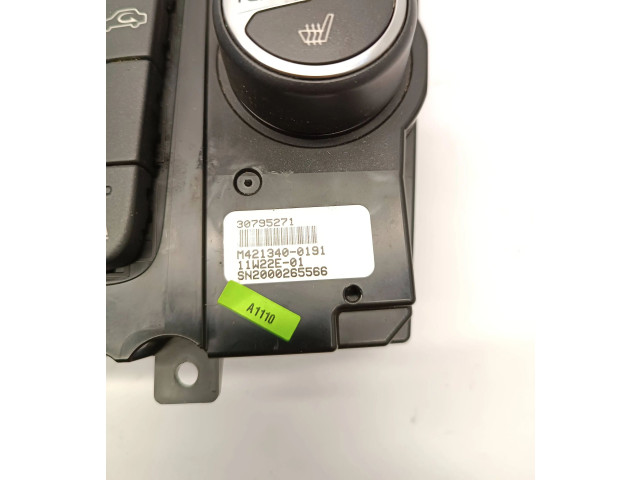 Блок управления климат-контролем 30795271, M4213400191   Volvo V70