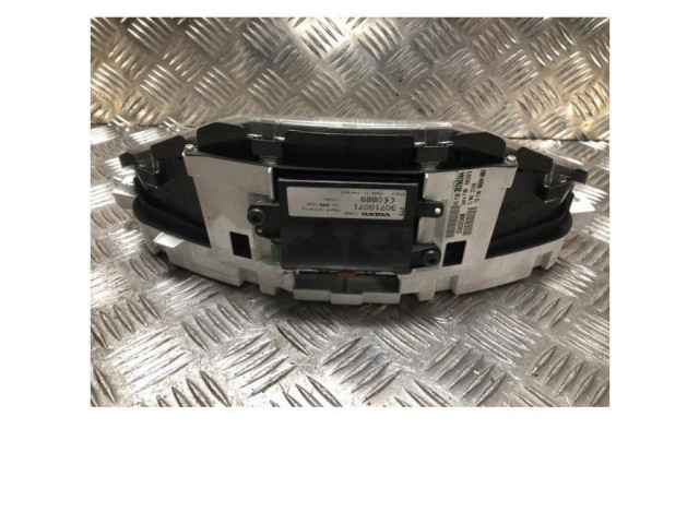 Панель приборов 8602881, 8602881   Volvo C30       