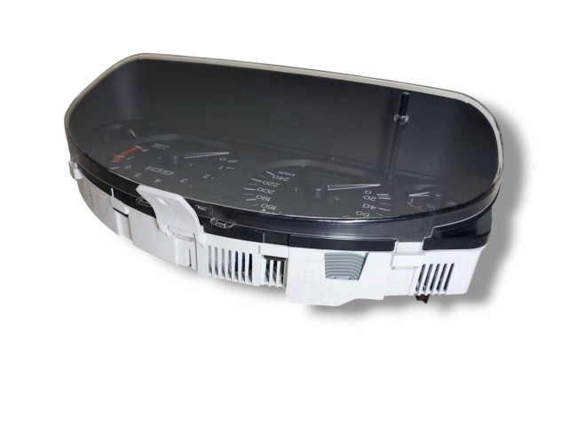 Панель приборов Op0179001, MR506491 Mitsubishi Carisma