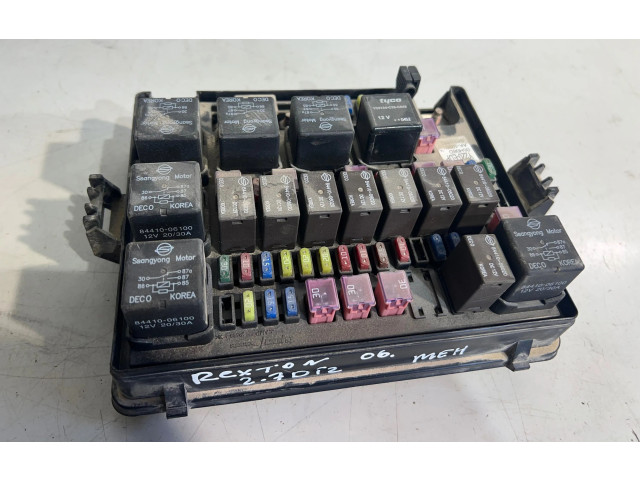 Ящик предохранителей (комплект)     PA66M30    SsangYong Rexton 
