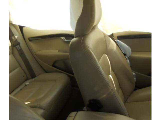 Моторчик дворников 31333456 Volvo V70