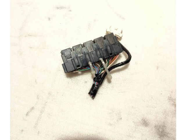 Блок предохранителей 567001020 Subaru Forester SJ