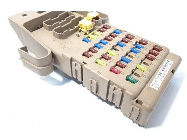 Pojistková skříňka Řídící jednotka BSM 82201AJ000 Subaru Legacy 2009