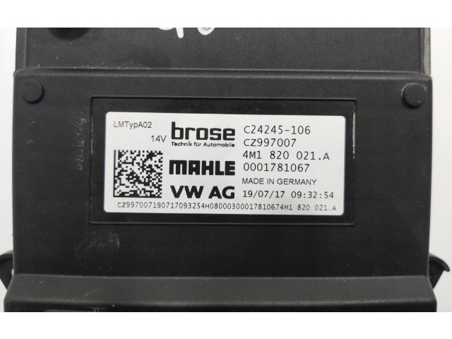 Вентилятор печки 4M1820021A Audi Q5 SQ5