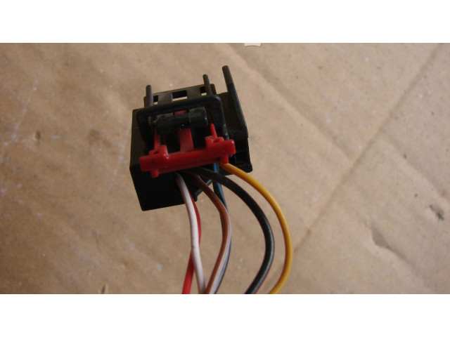 Зеркало электрическое Skoda Octavia Mk3 (5E) 2013 - 2019 года