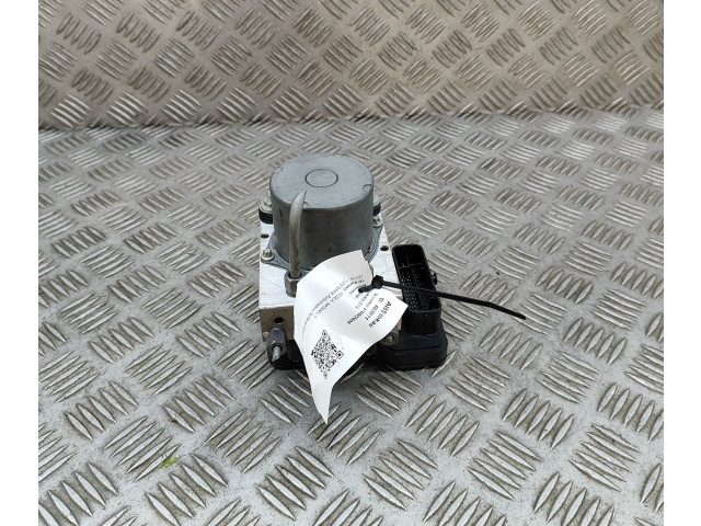 Jednotka ABS 104474500B Tesla Model Y 2023