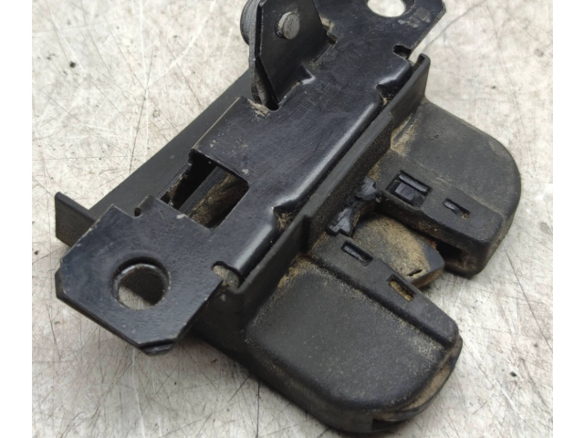 Zámek zadních dveří 7H0827506C Volkswagen Multivan T5 2013