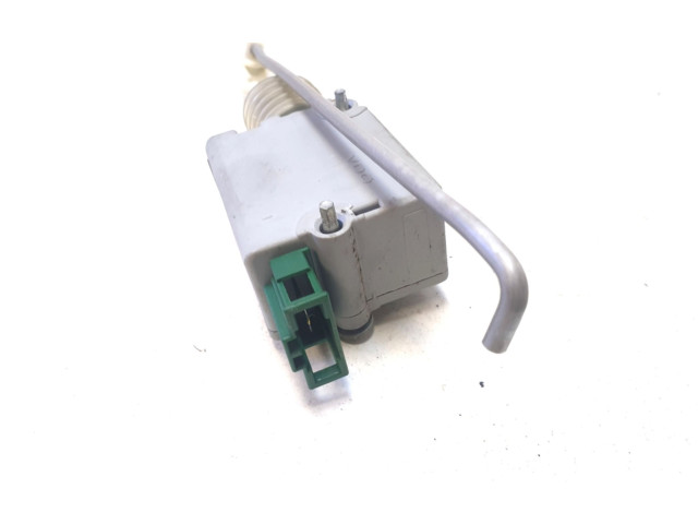 Замок багажника 8Z0962115 Audi A2 - года