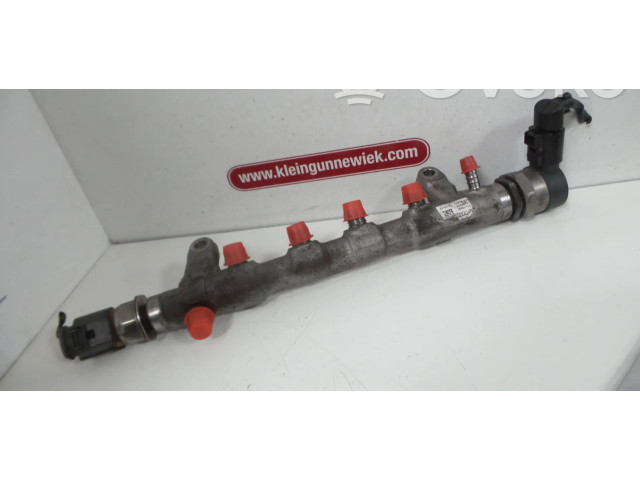 Топливная рампа 03L089M, 03L130089M Volkswagen Jetta VI для двигателя CFFB CFF