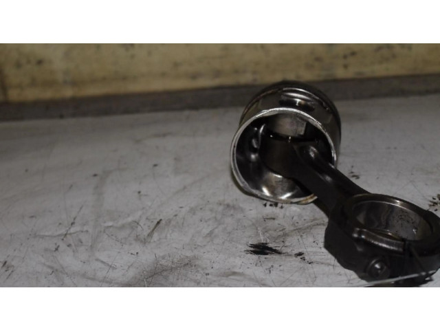 Píst Ford Focus pro benzínový motor 1.6