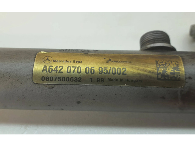 Магистральная трубка топлива A6420700695, 0607500632   Mercedes-Benz  ML W164  2005 - 2011 года