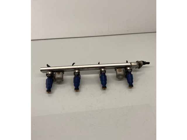 Vstřikovač 353102B000 Hyundai i30