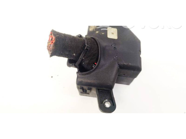 Блок предохранителей Skoda Superb B6 (3T)