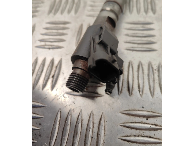 Форсунка 31303238 Volvo S80 D5204T2