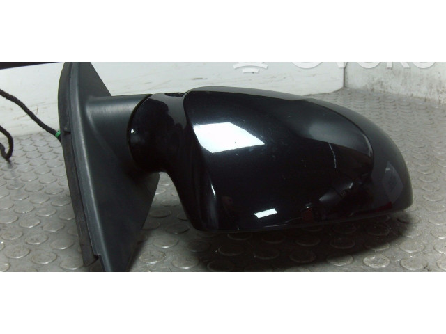 Зеркало электрическое        Volkswagen PASSAT B6  2005 - 2010 года   