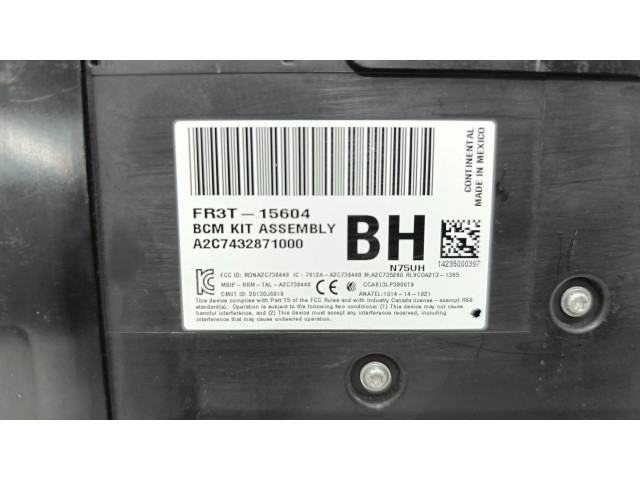 Pojistková skříňka FR3T15604, A2C7432871000 Ford Mustang VI 2016