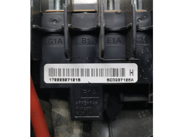 Блок предохранителей 5Q0907361C, 172223271215 Volkswagen Golf VII