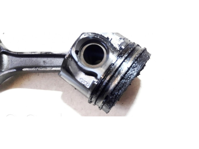 Píst 24879a Ford Mondeo Mk III pro naftový motor 2.0