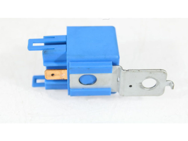 Блок предохранителей 9522422110 KIA Sorento