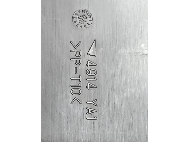 Блок предохранителей  3284, 3933   Lexus LS 430    