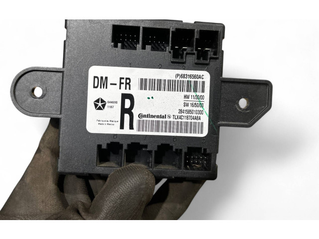 Блок управления дверью 68316560AC   Dodge Durango III