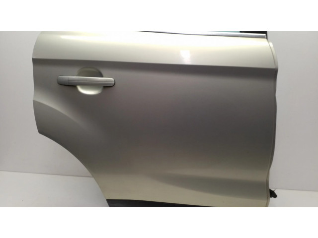 Задняя дверь