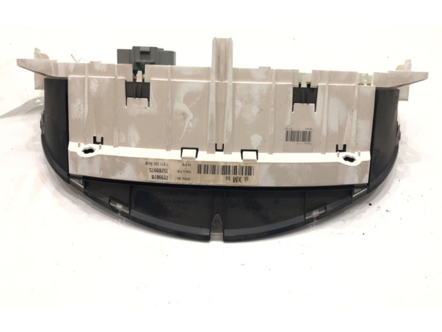 Přístrojová deska Chevrolet Equinox 2005 15289975