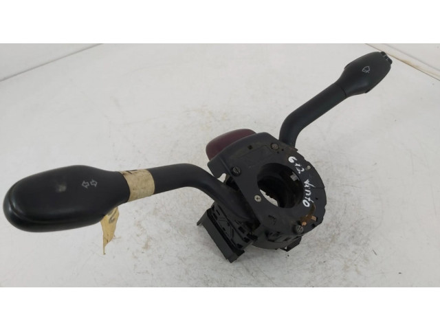 Мултифункционный включатель управления / ручка