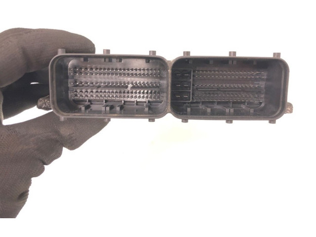 Блок управления двигателя 55281188, 55281188   Opel Combo D