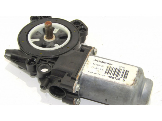 Передний двигатель механизма для подъема окон