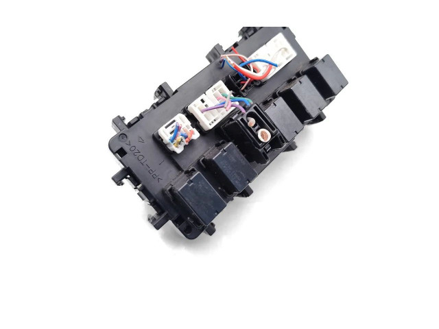 Блок предохранителей Infiniti Q50