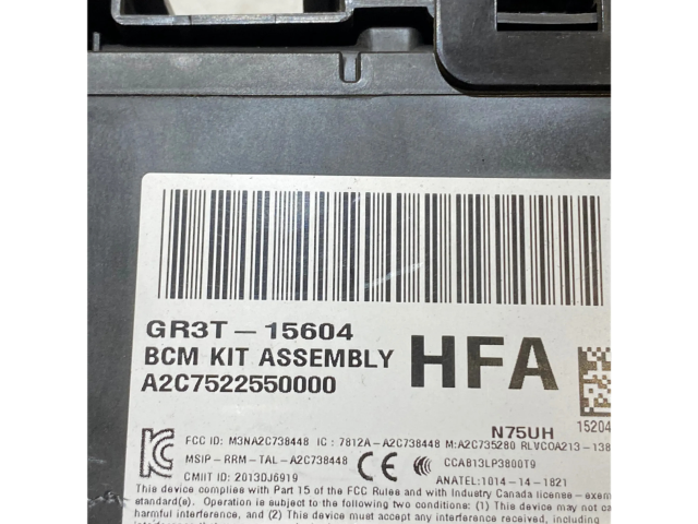 Pojistková skříňka GR3T15604HFA Ford Mustang VI 2017