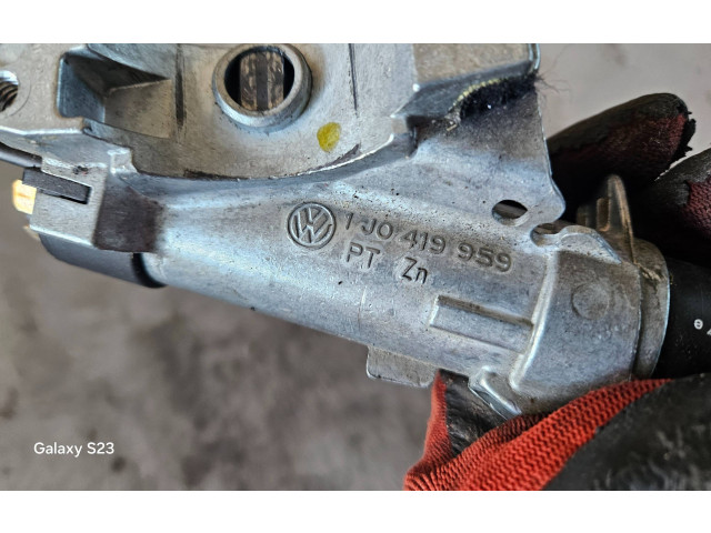 Блок управления двигателя 038906018G, 28SA3301   Audi A6 S6 C5 4B