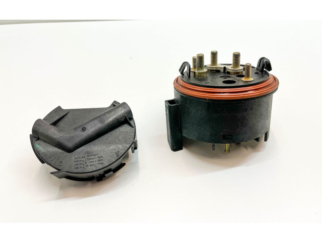 Блок предохранителей  A2305450203, A2305400169   Mercedes-Benz SL R230    