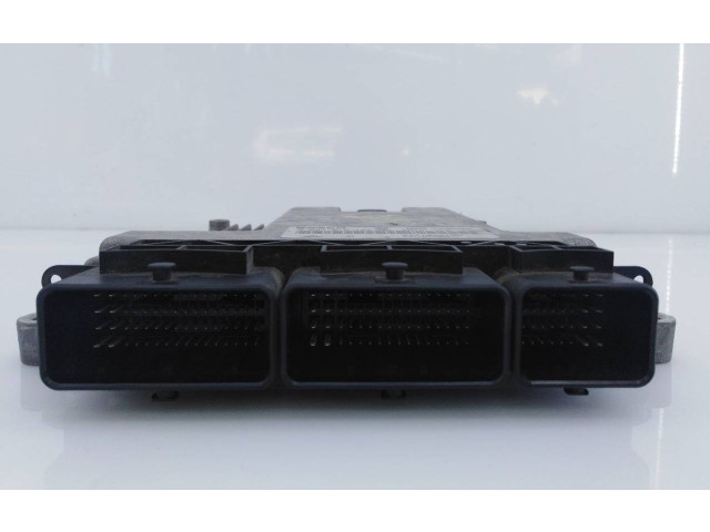 Блок управления двигателя 237102213R, E2-A1-35-4 Dacia Lodgy